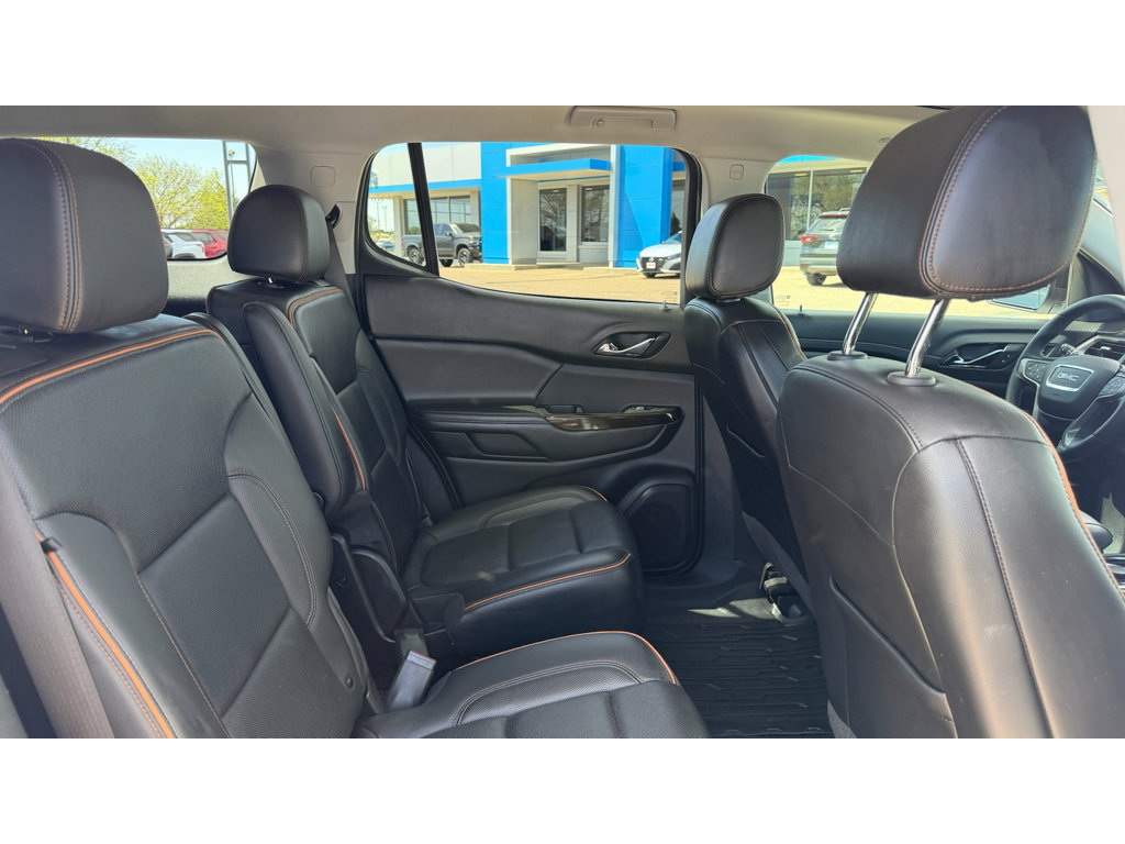 Used 2023 GMC Acadia AT4 w/ Technology Package image 21