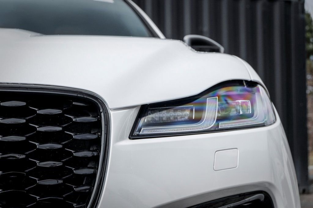 New 2026 Jaguar F-PACE R-Dynamic S image 6