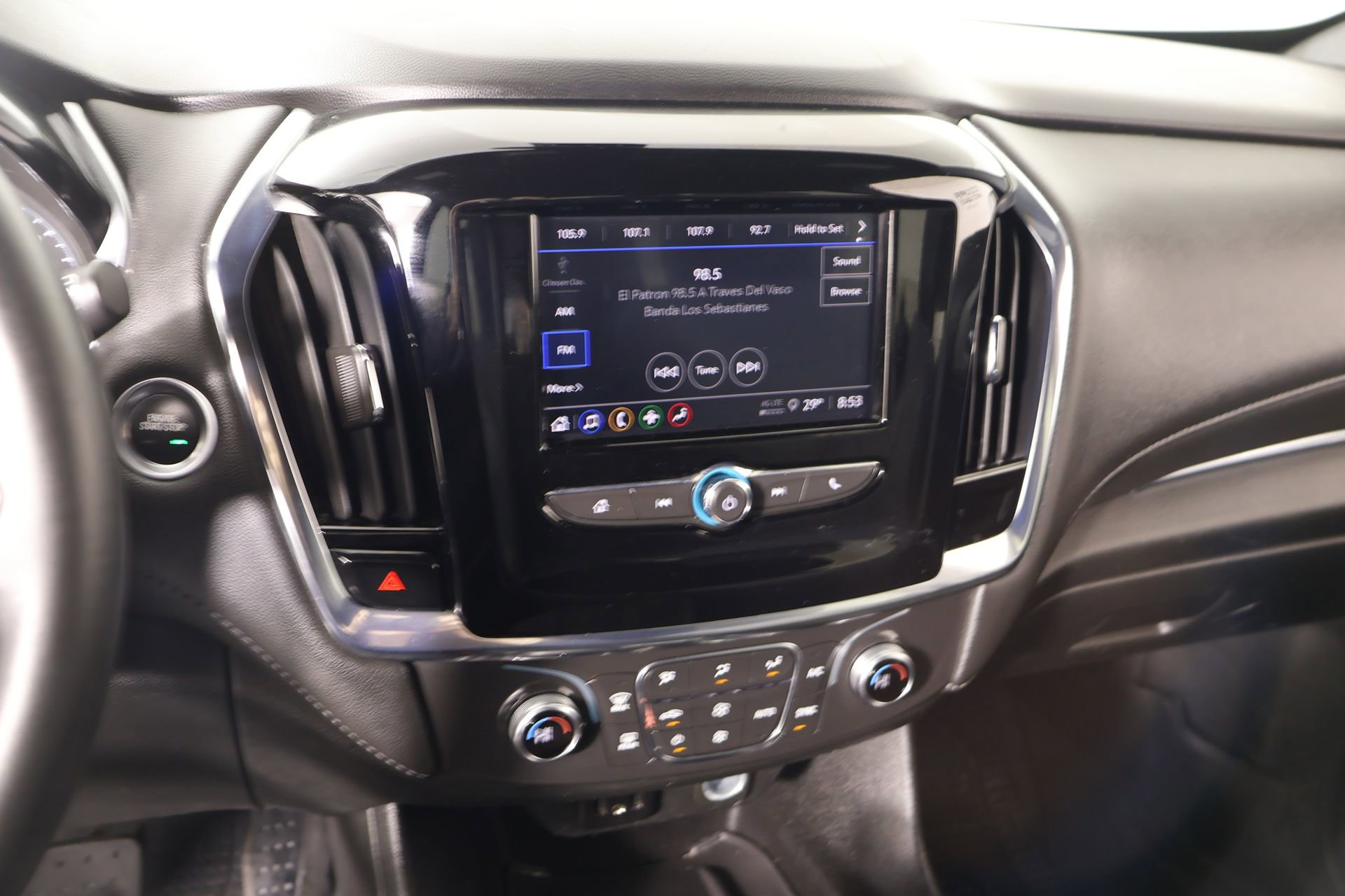 Used 2023 Chevrolet Traverse LT w/ LPO, Floor Liner Package image 5