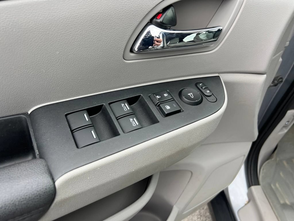 Used 2016 Honda Odyssey EX-L image 23