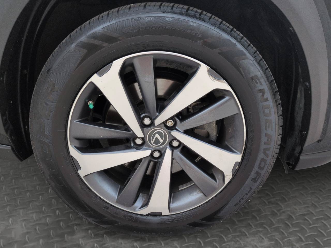 Used 2018 Lexus NX 300h AWD w/ Premium Package image 31