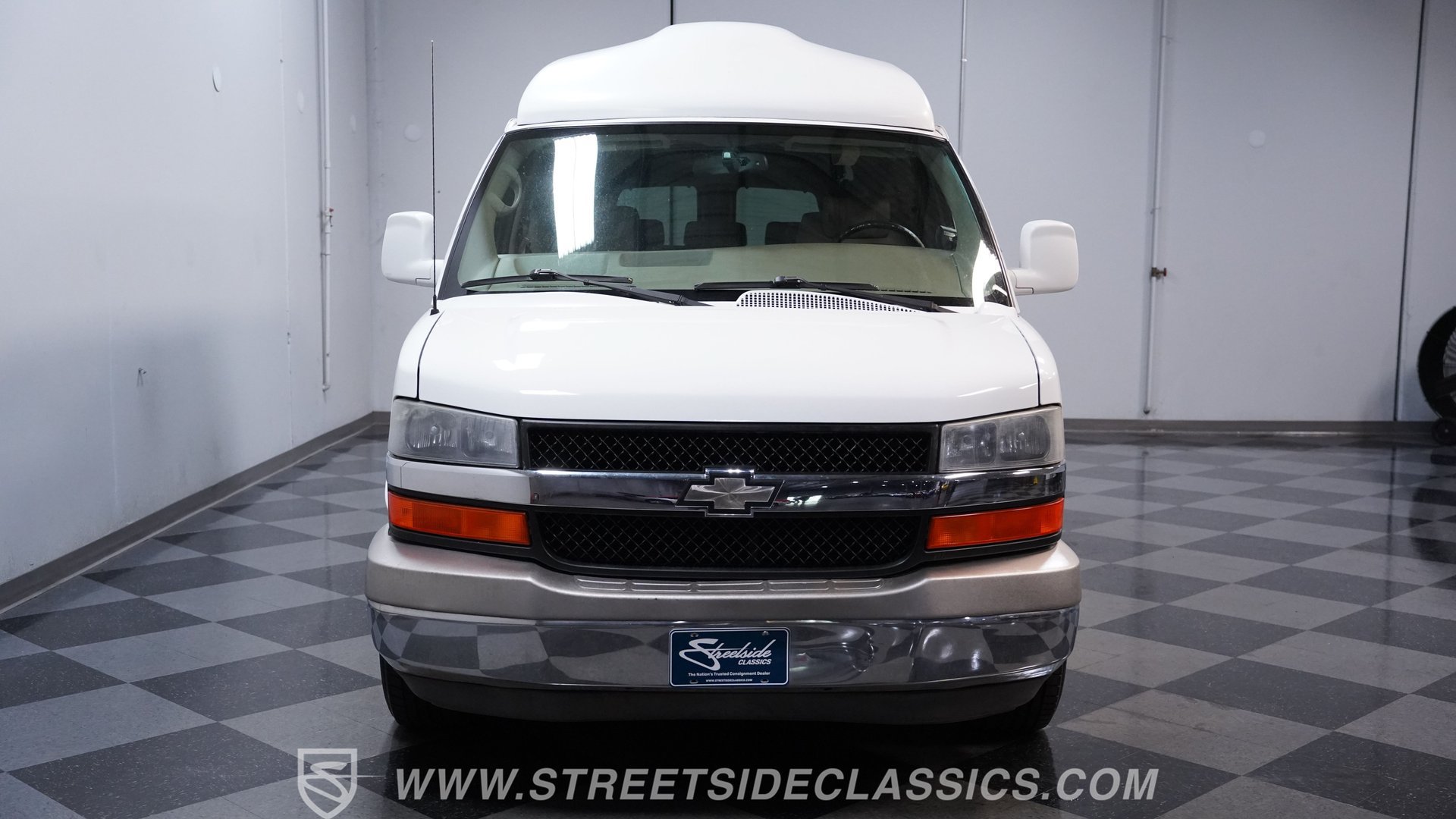 Used 2007 Chevrolet Express 1500 w/ Preferred Equipment Group RWD image 16