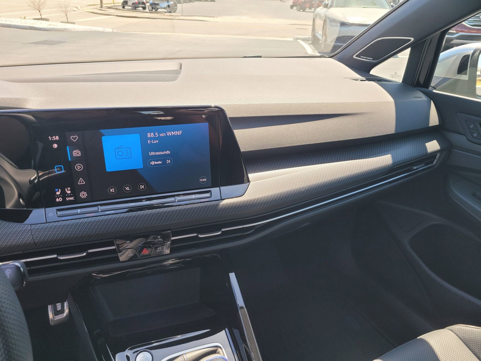 Used 2024 Volkswagen Golf R 2.0T image 23