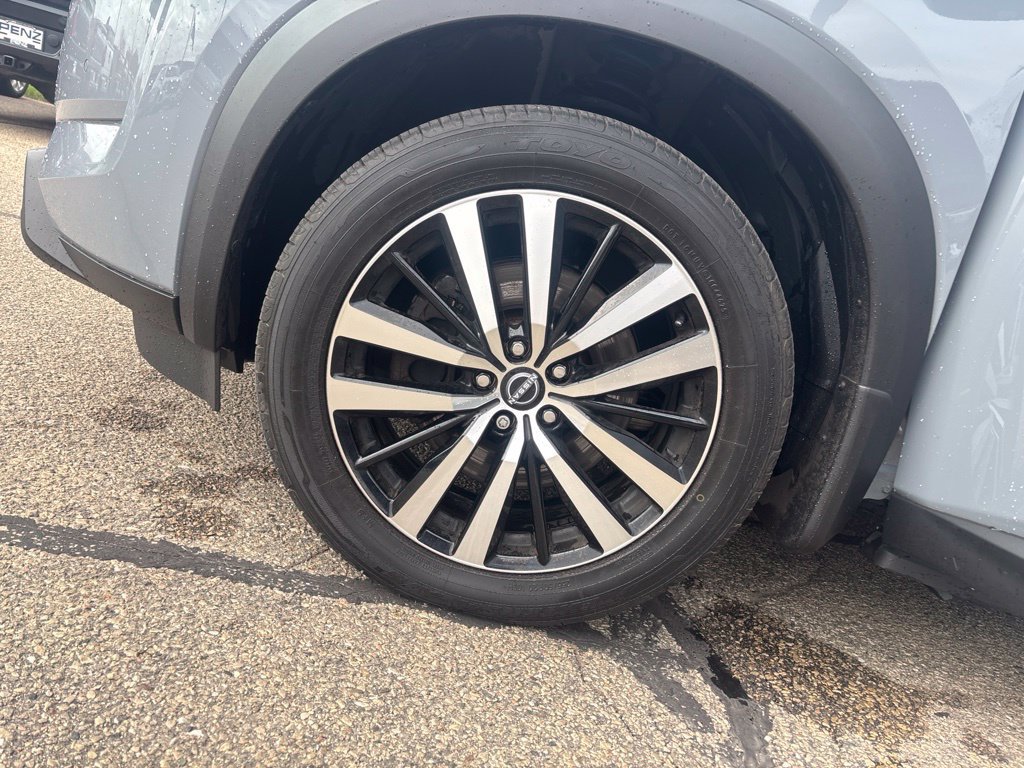 Used 2023 Nissan Pathfinder Platinum AWD/4WD image 22