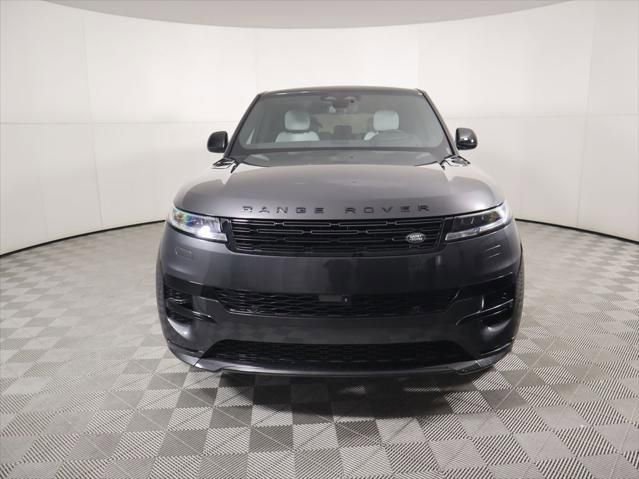 New 2026 Land Rover Range Rover Sport Dynamic SE image 2