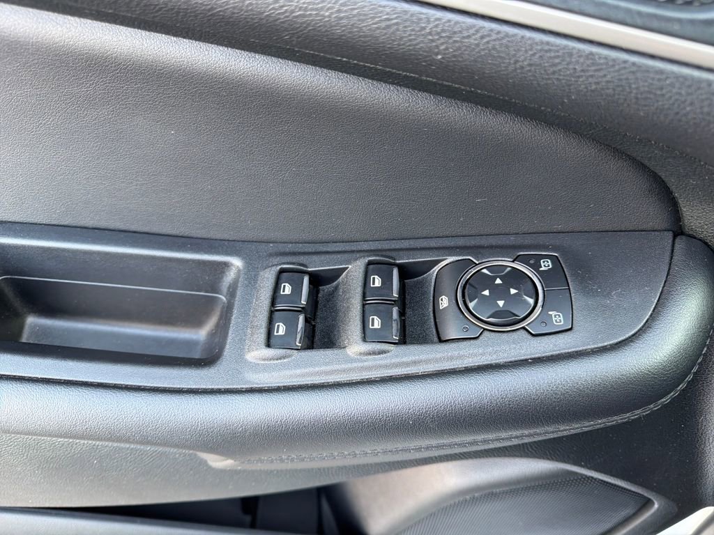 Used 2024 Ford Edge SEL image 23
