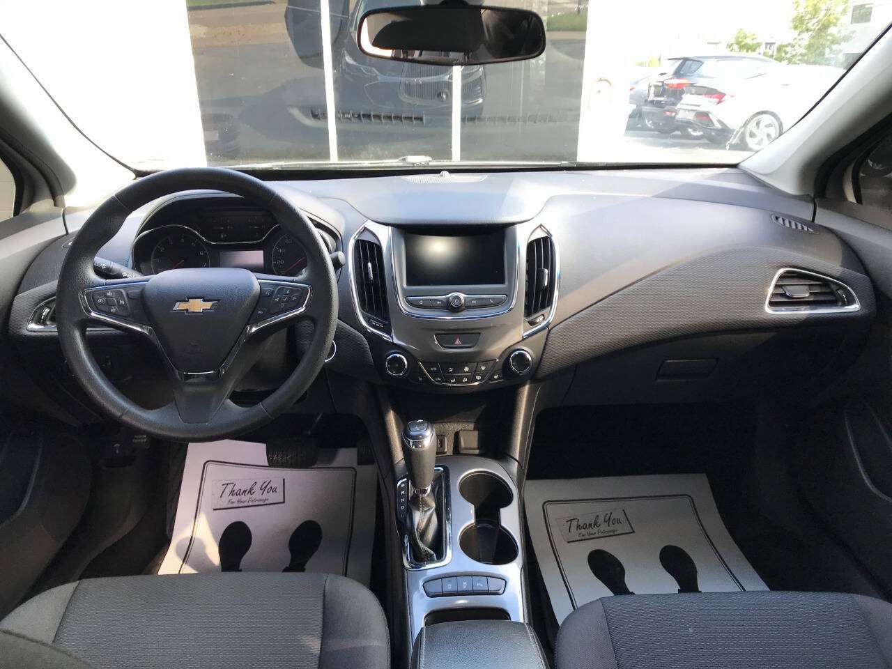 Used 2019 Chevrolet Cruze LT w/ Convenience Package FWD image 11