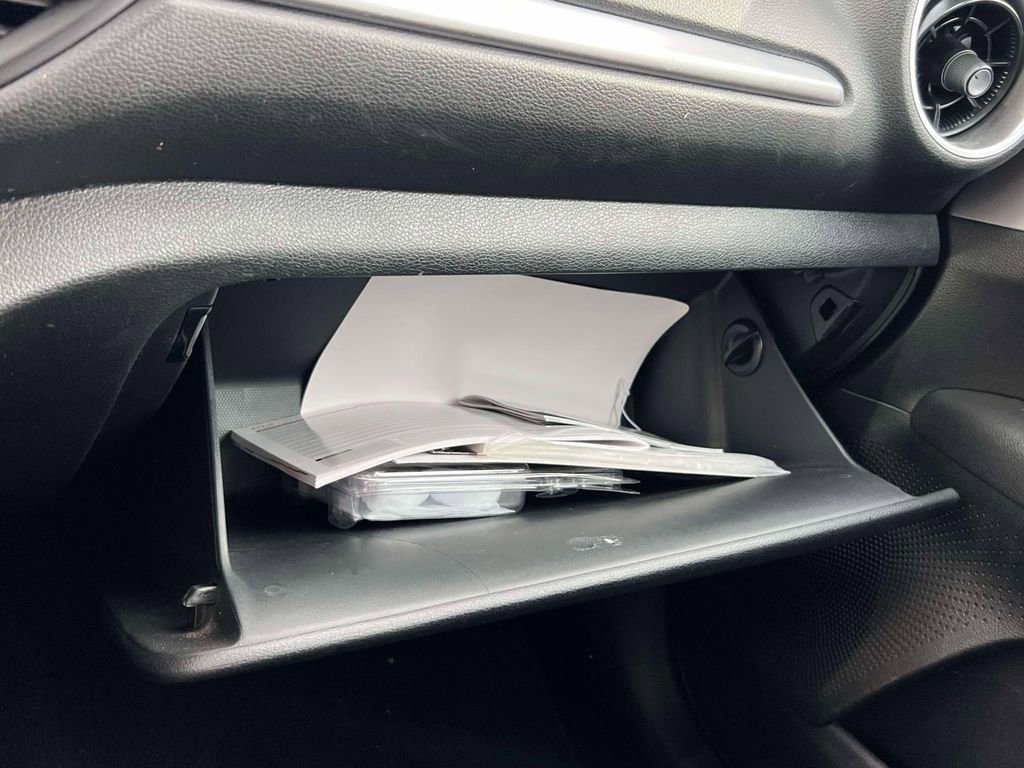 Used 2023 Kia Forte LXS w/ LXS Technology Package image 30