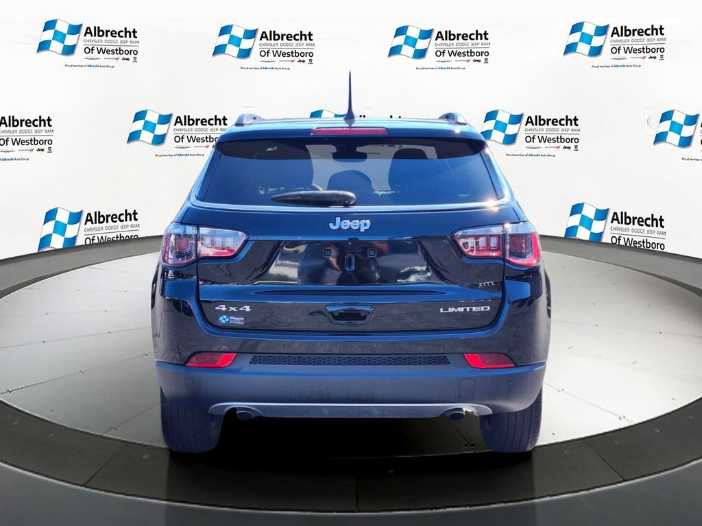 Used 2023 Jeep Compass Limited AWD/4WD image 4