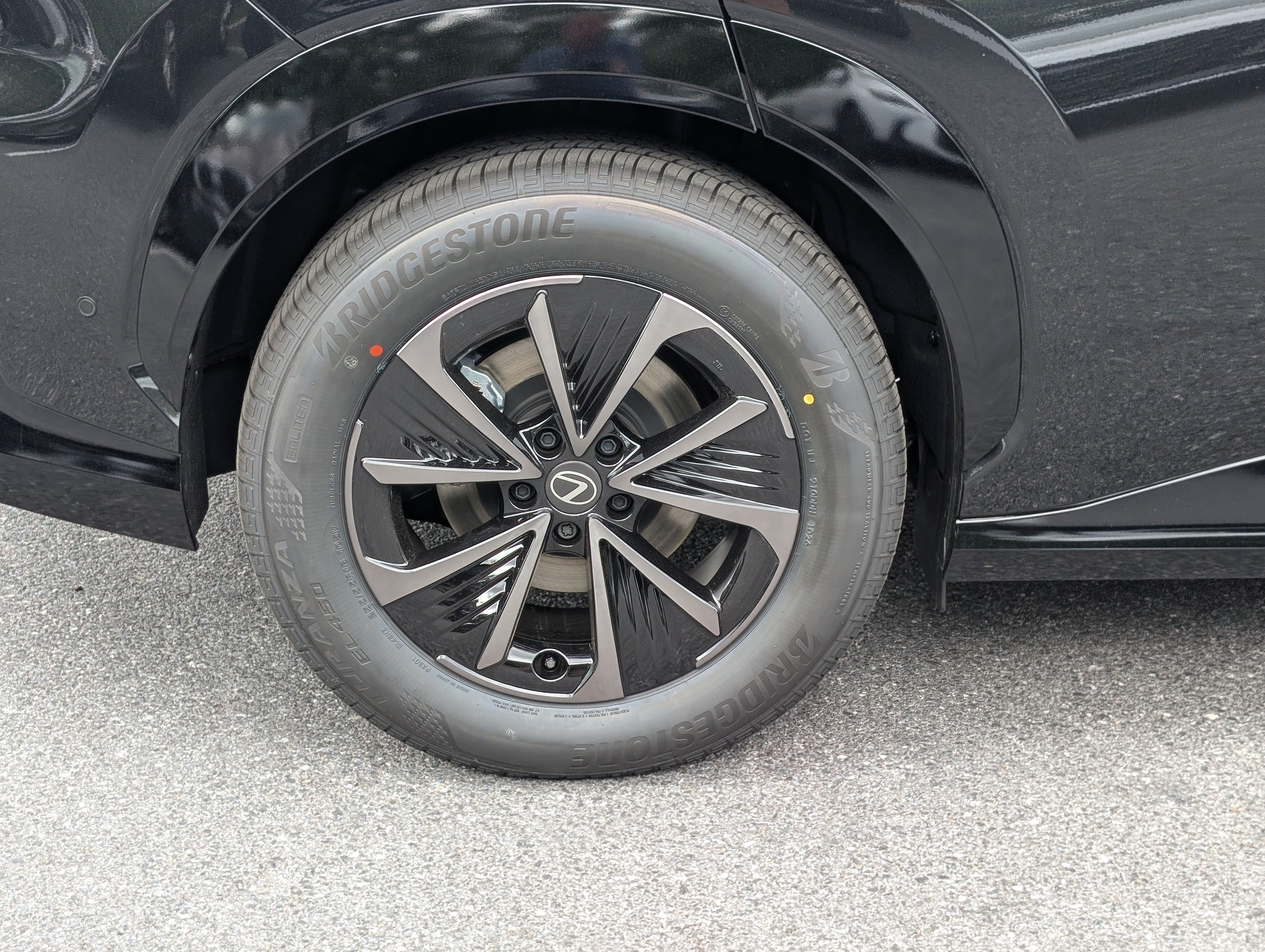 New 2026 Lexus RZ 450e AWD image 6