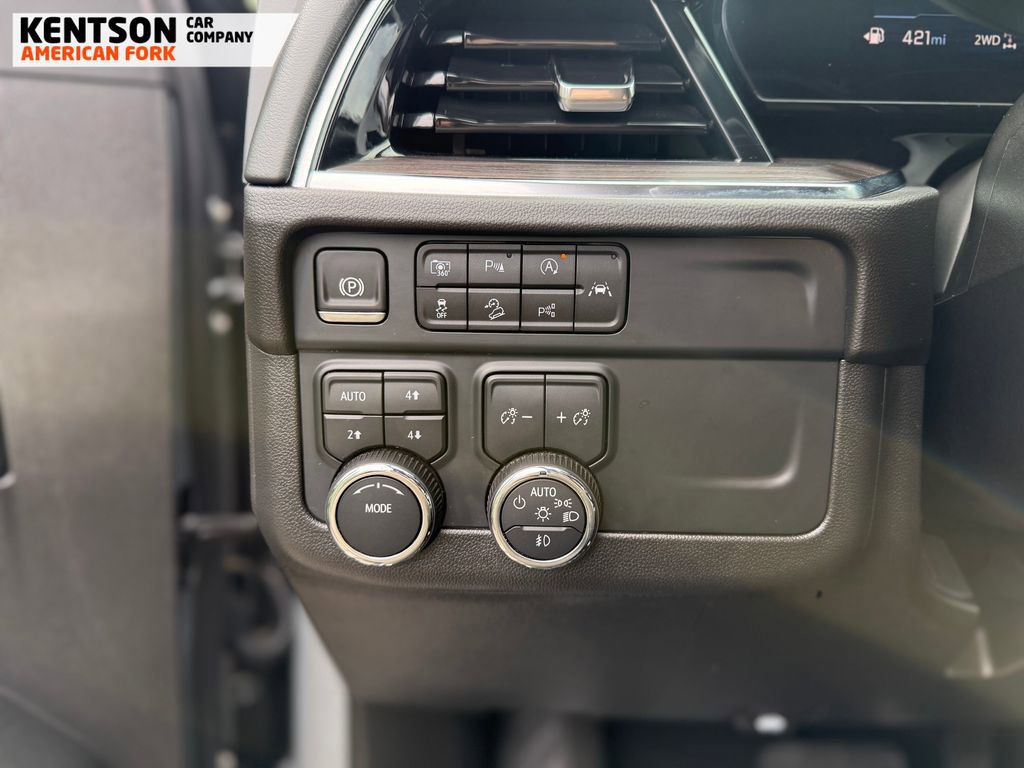 Used 2025 Chevrolet Suburban Z71 AWD/4WD image 20