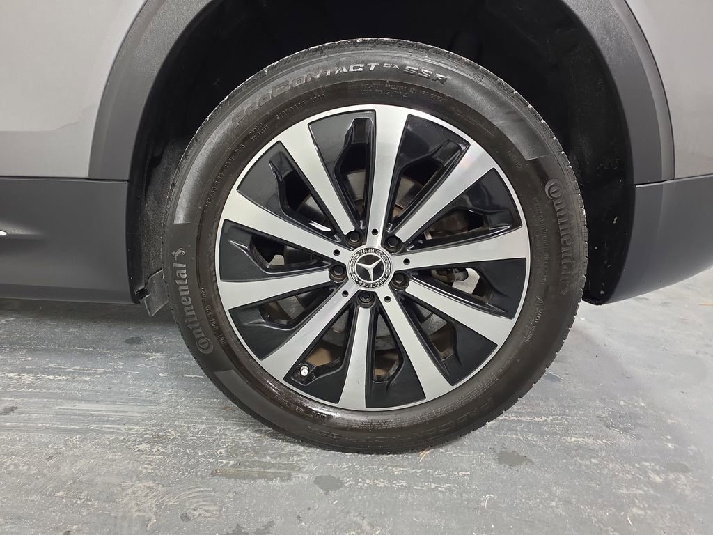 Used 2021 Mercedes-Benz GLB 250 image 34