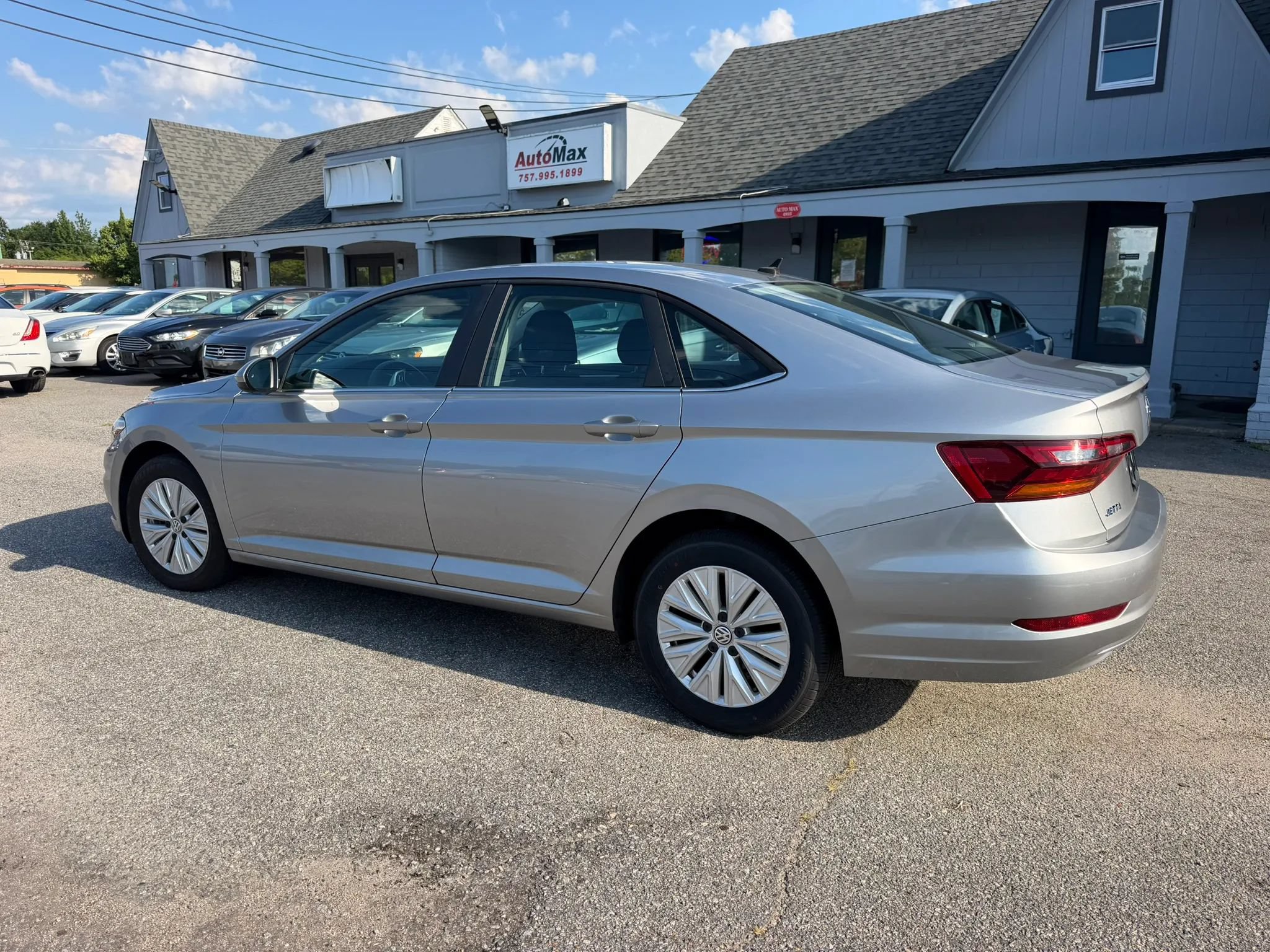 Used 2019 Volkswagen Jetta S w/ Driver Assistance Package FWD image 3