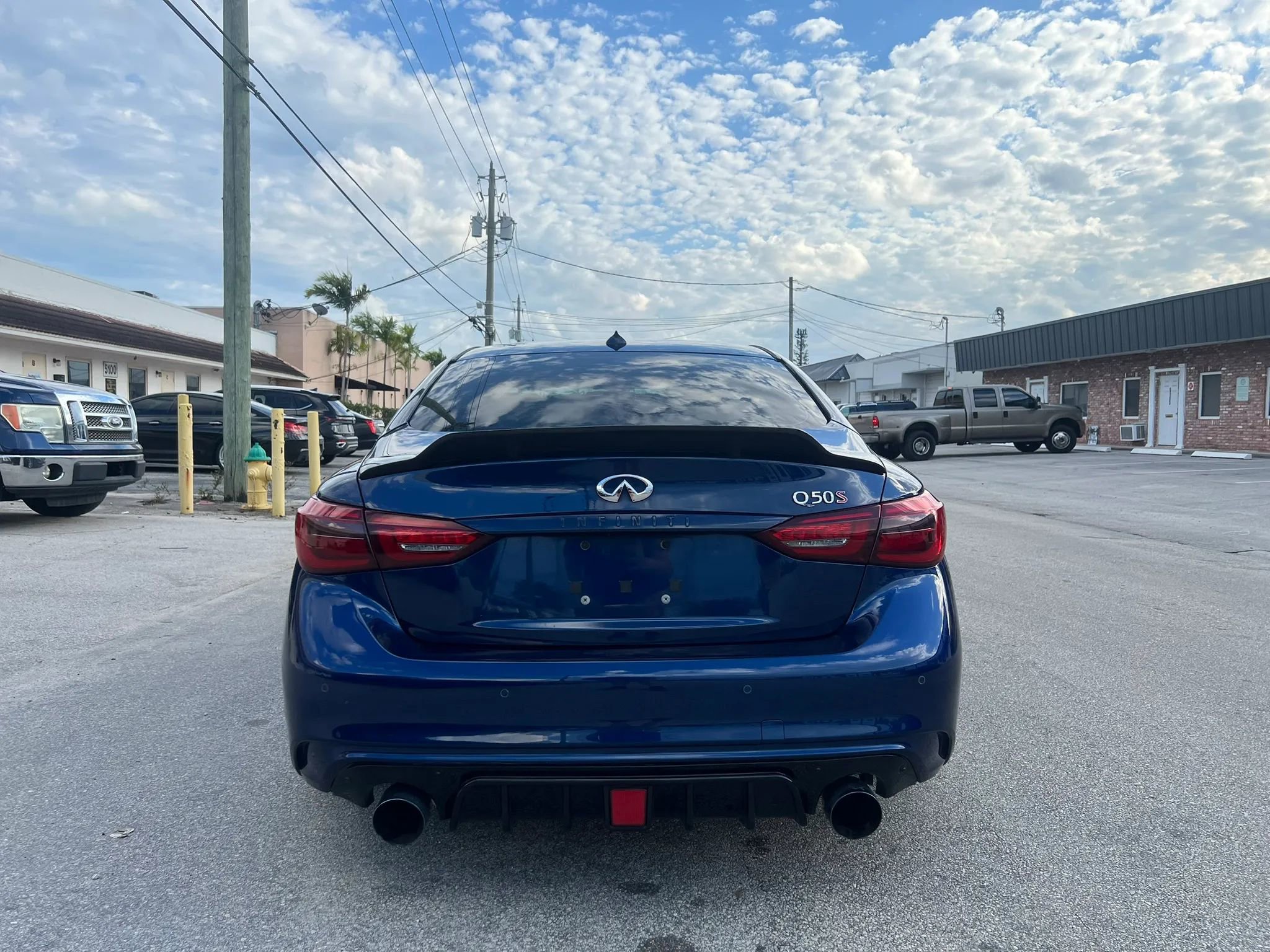 Used 2016 INFINITI Q50 Red Sport 400 RWD image 6