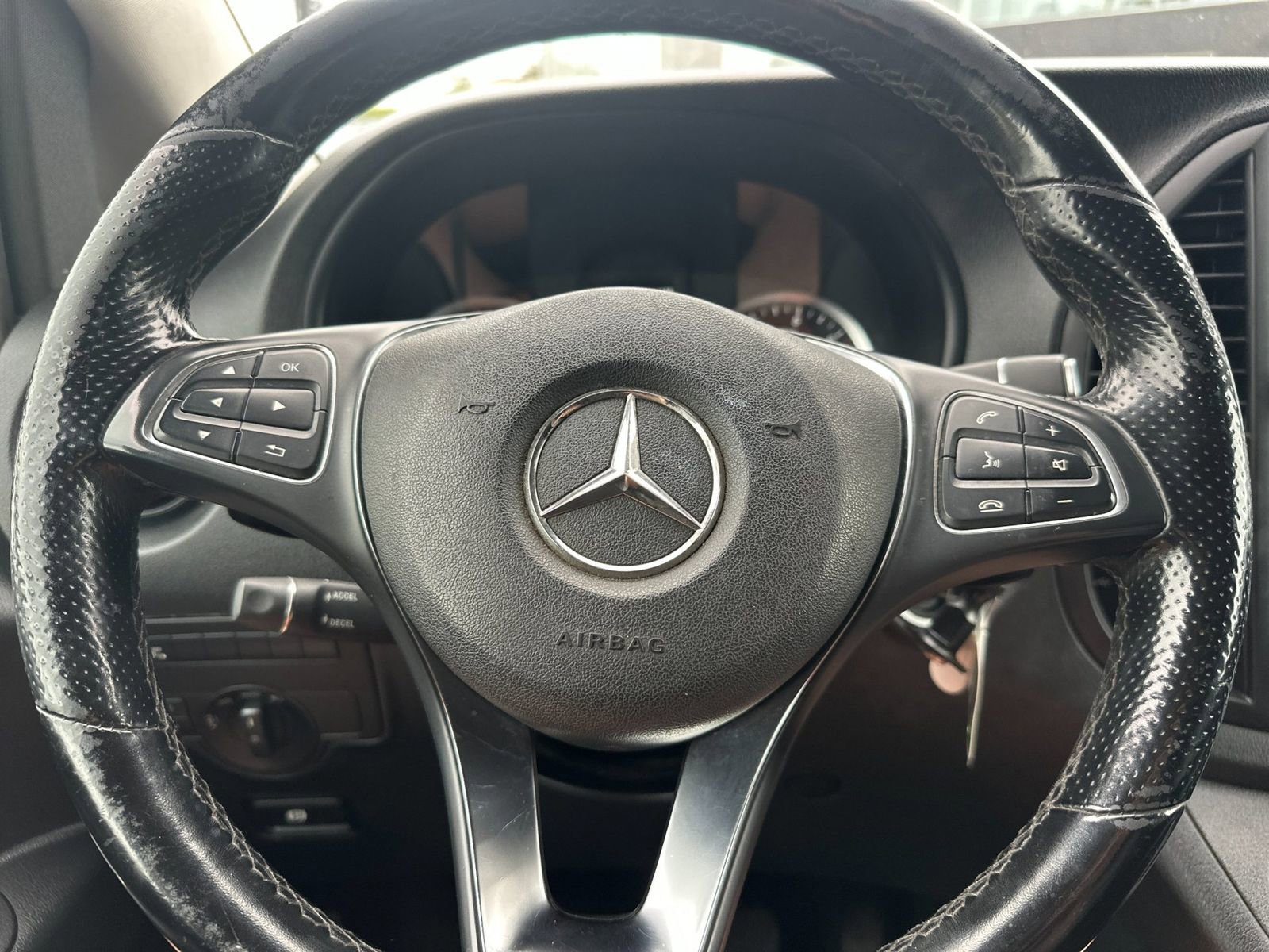 Used 2022 Mercedes-Benz Metris image 23