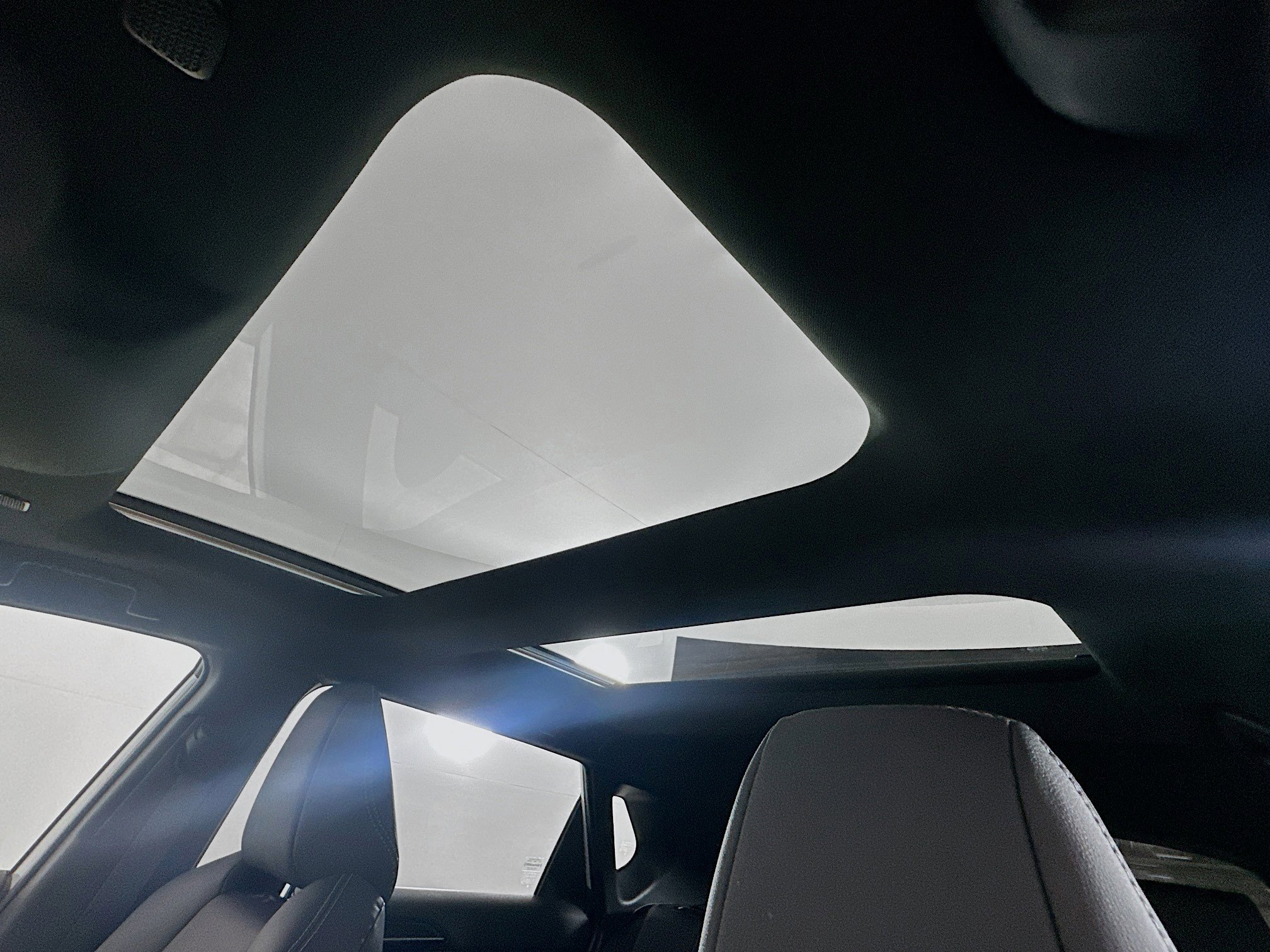 Used 2023 Toyota bZ4X XLE w/ Weather Package FWD image 26