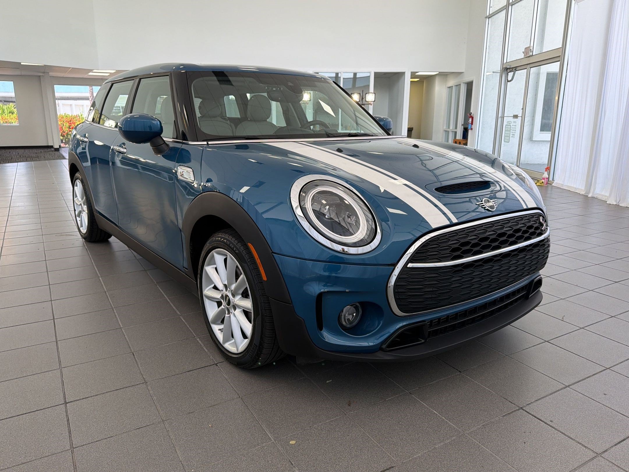 Certified 2024 MINI Cooper Clubman S w/ Signature Upholstery Package FWD image 7