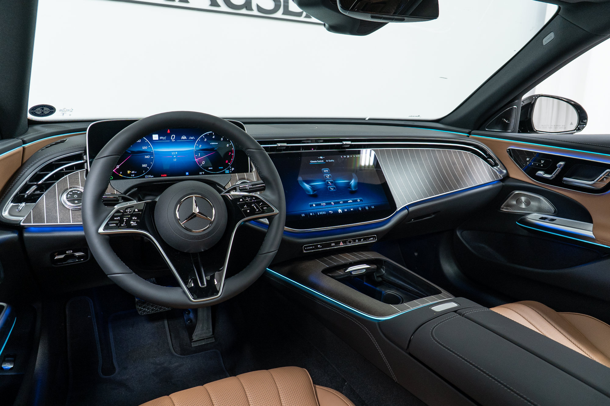 New 2026 Mercedes-Benz E 450 4MATIC Sedan image 16