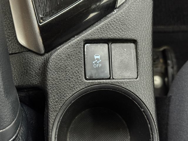 Used 2015 Toyota Corolla L FWD image 20