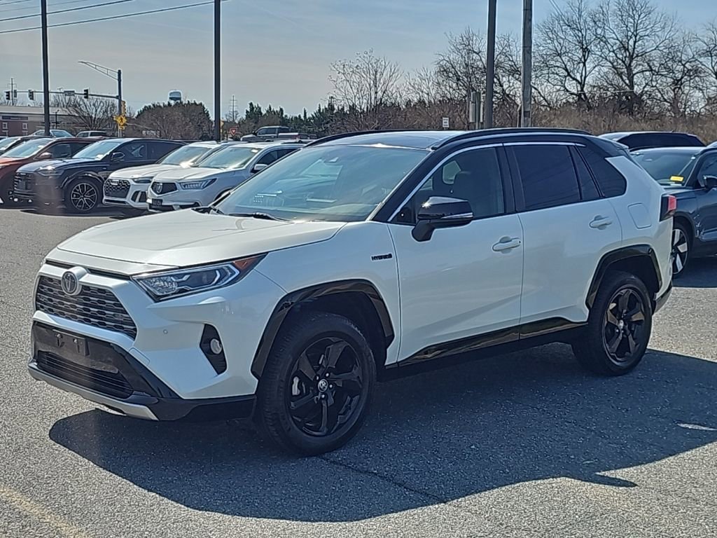 Used 2020 Toyota RAV4 XSE image 15