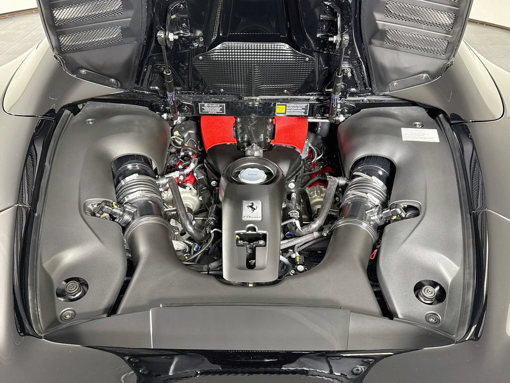 Certified 2023 Ferrari F8 Tributo RWD image 5