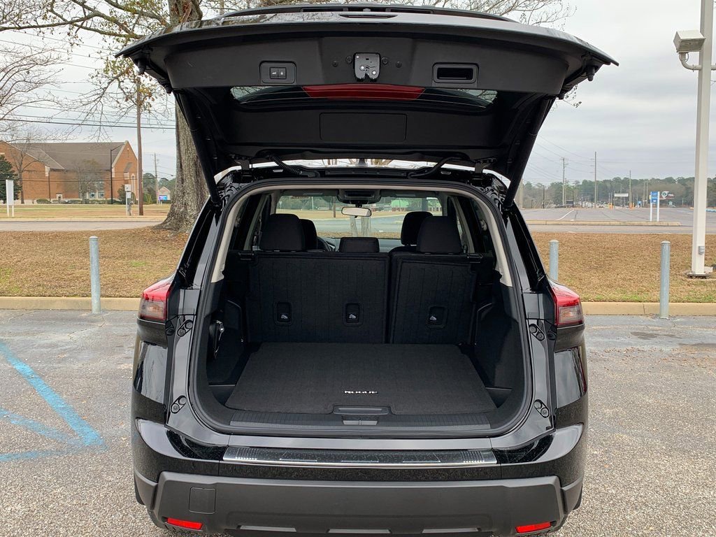 New 2026 Nissan Rogue SV w/ Cold Weather Package image 5