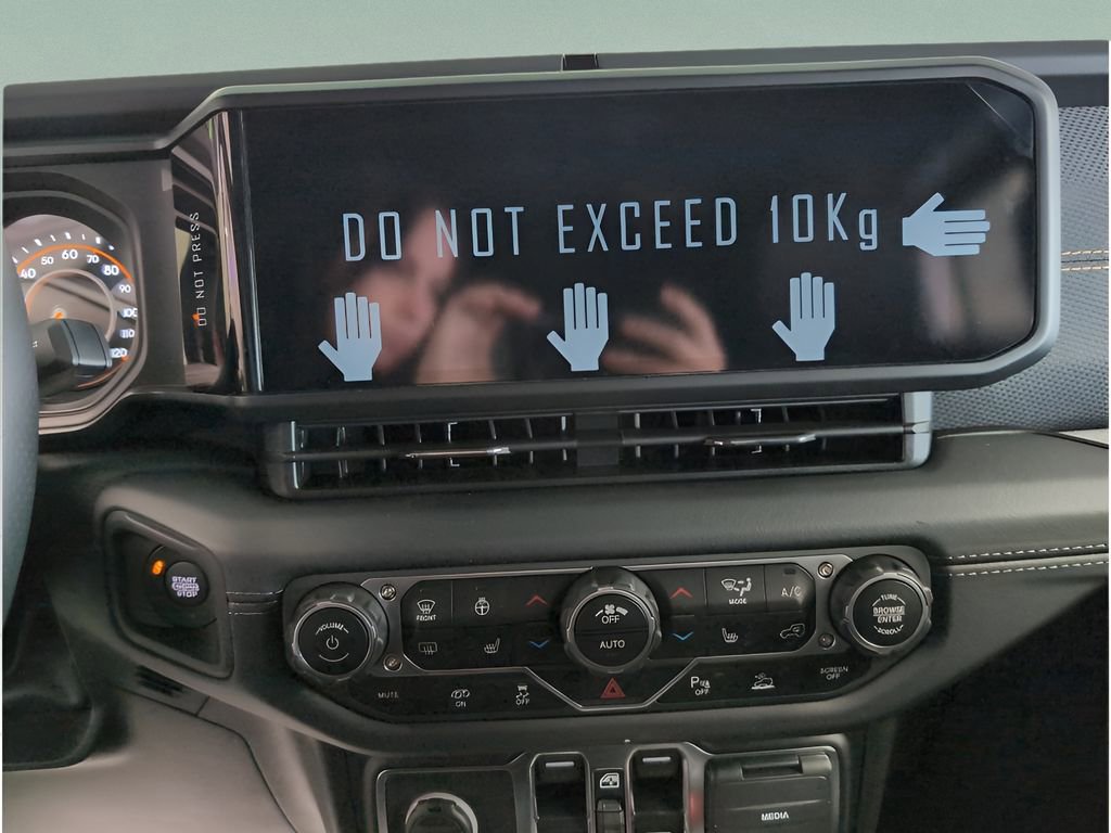 New 2025 Jeep Wrangler Unlimited Rubicon 392 image 12