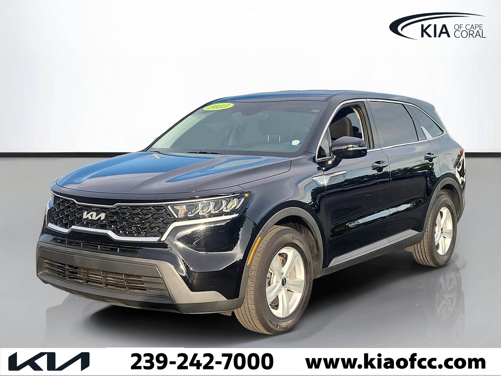 Certified 2023 Kia Sorento LX FWD image 3
