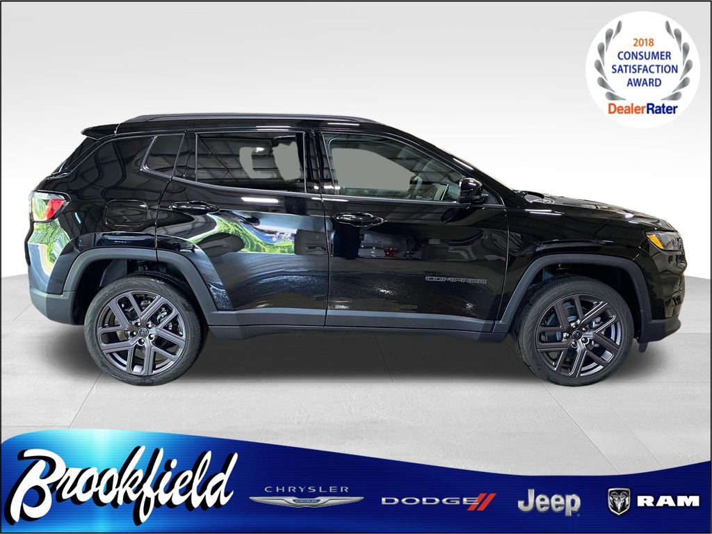 New 2025 Jeep Compass Limited w/ Sun and Sound Group image 7