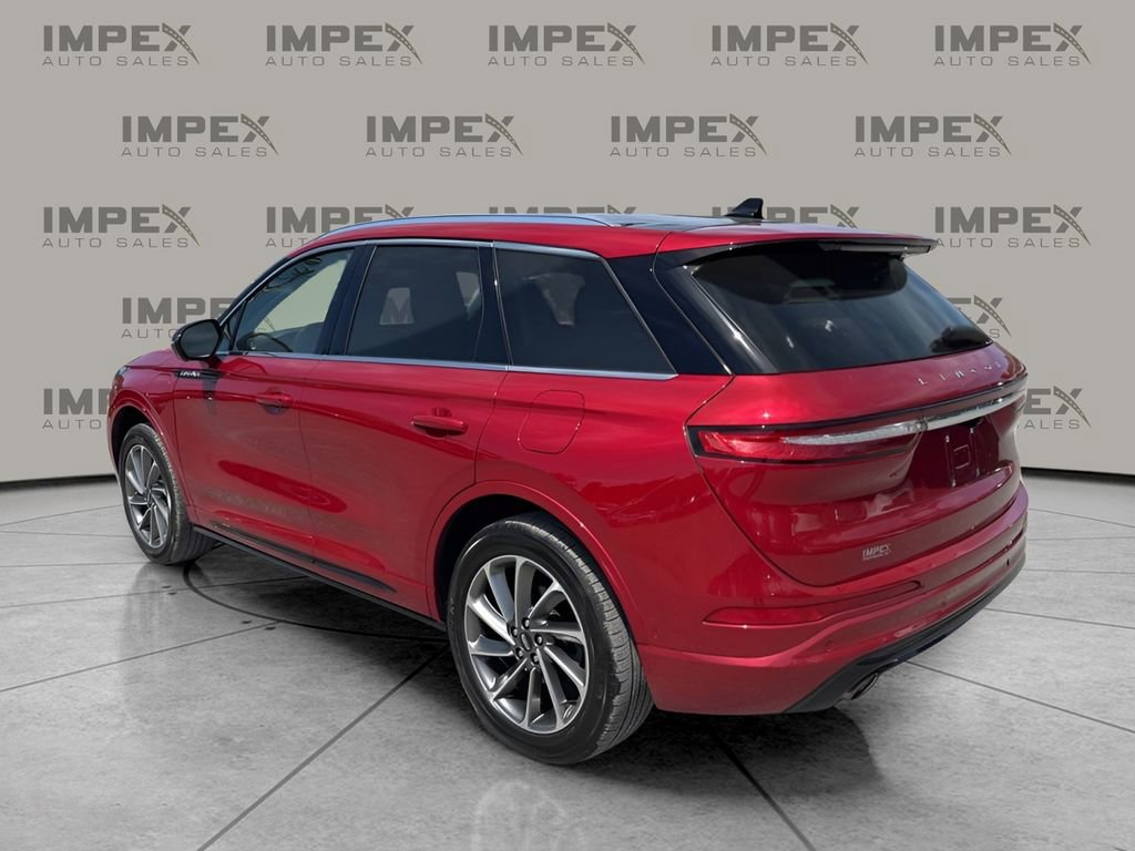 Used 2022 Lincoln Corsair Grand Touring AWD/4WD image 3