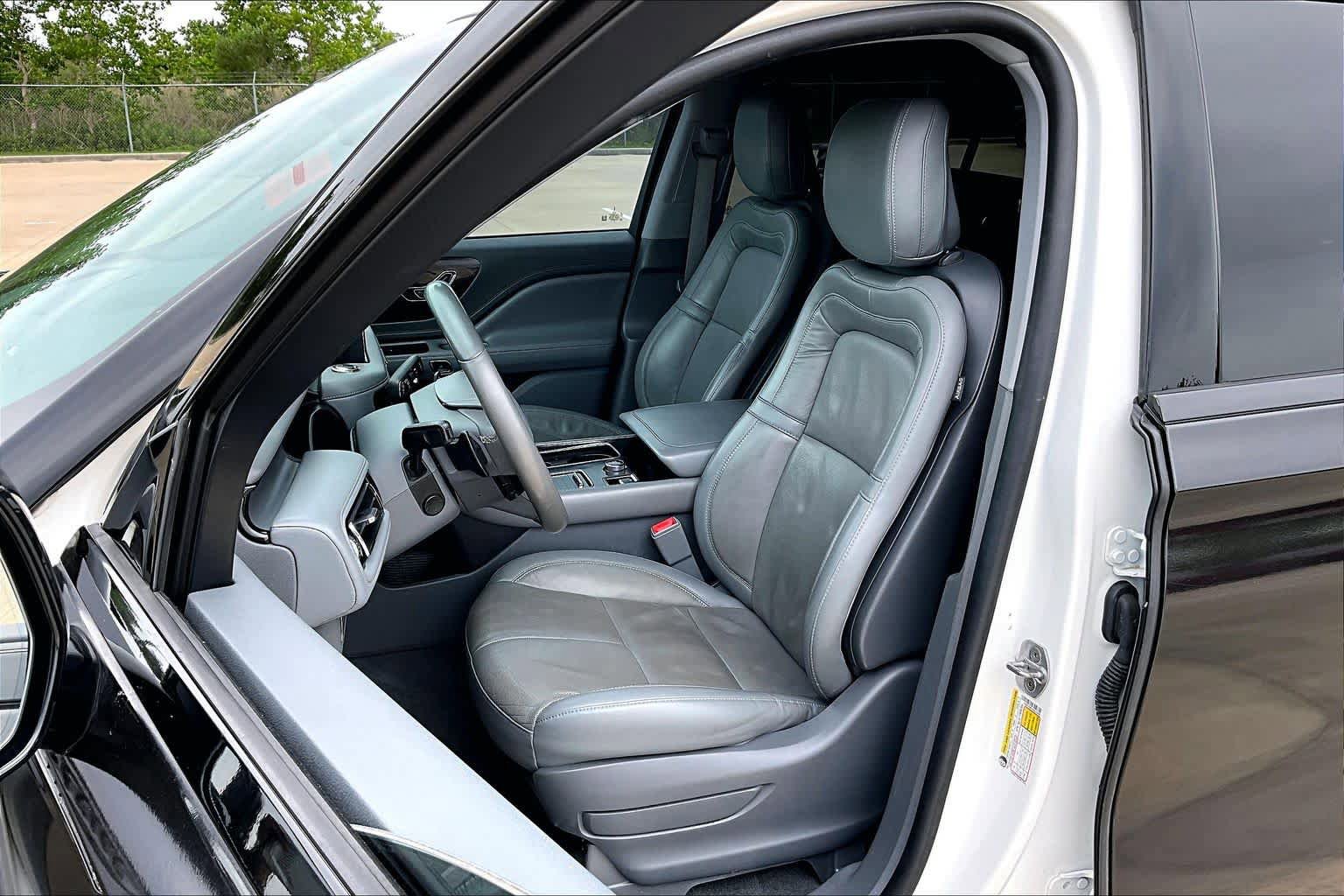 Used 2020 Lincoln Aviator Reserve w/ Equipment Group 201A RWD image 8