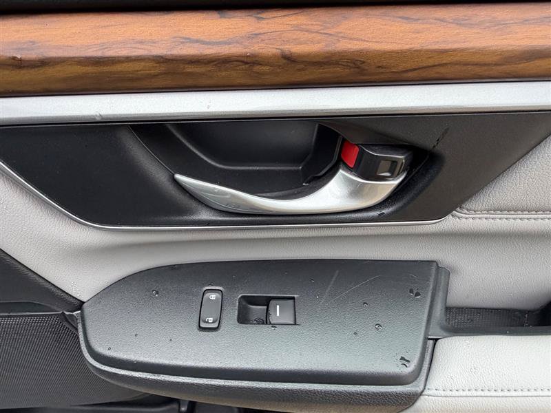 Used 2017 Honda CR-V Touring image 31