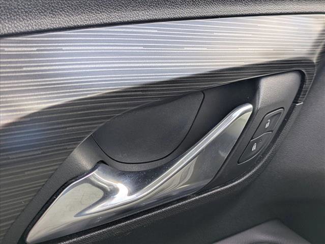 Used 2022 GMC Terrain SLE w/ Elevation Edition FWD image 13