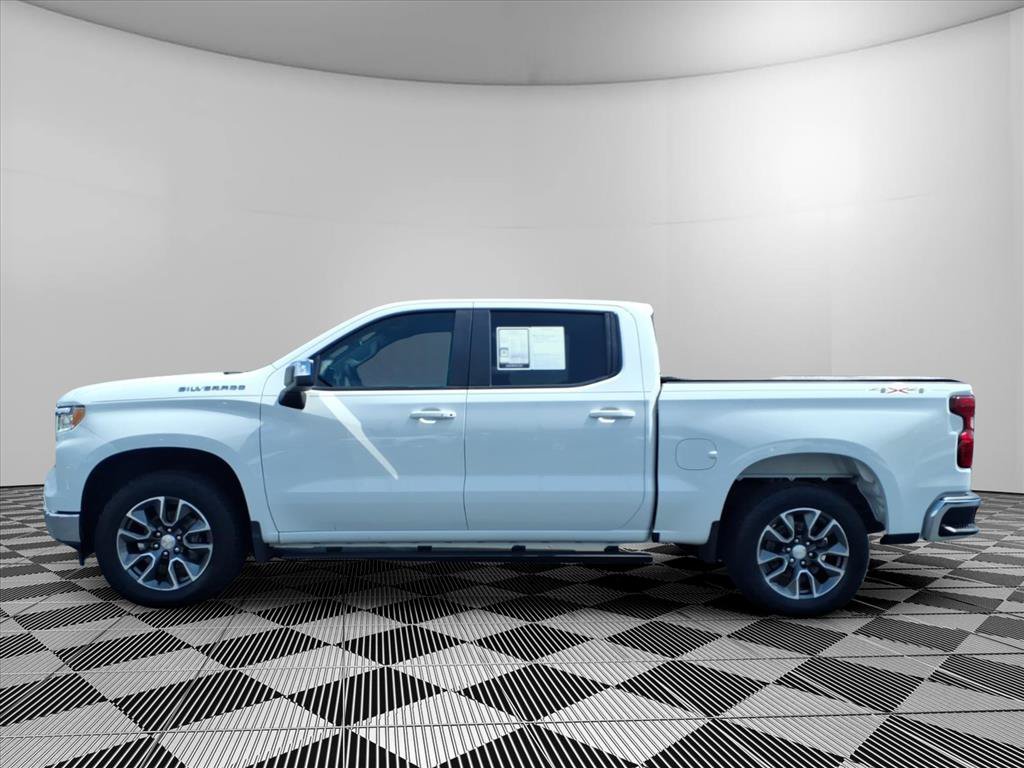 Used 2023 Chevrolet Silverado 1500 LT AWD/4WD image 23