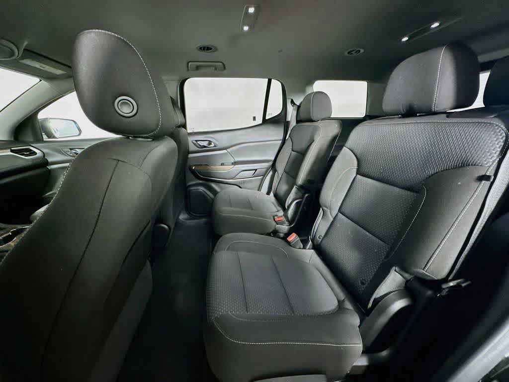 Used 2023 GMC Acadia SLE w/ Elevation Edition FWD image 14