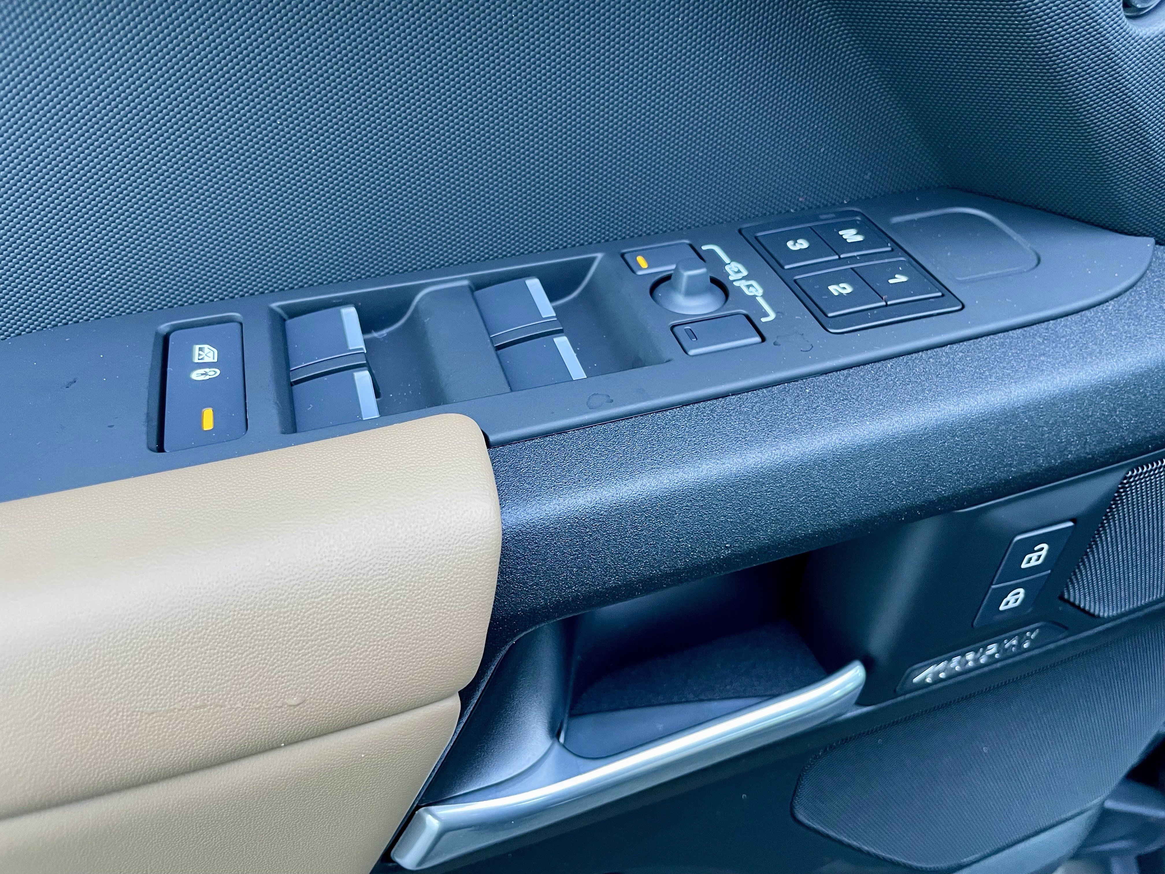 New 2026 Land Rover Defender 130 V8 image 11