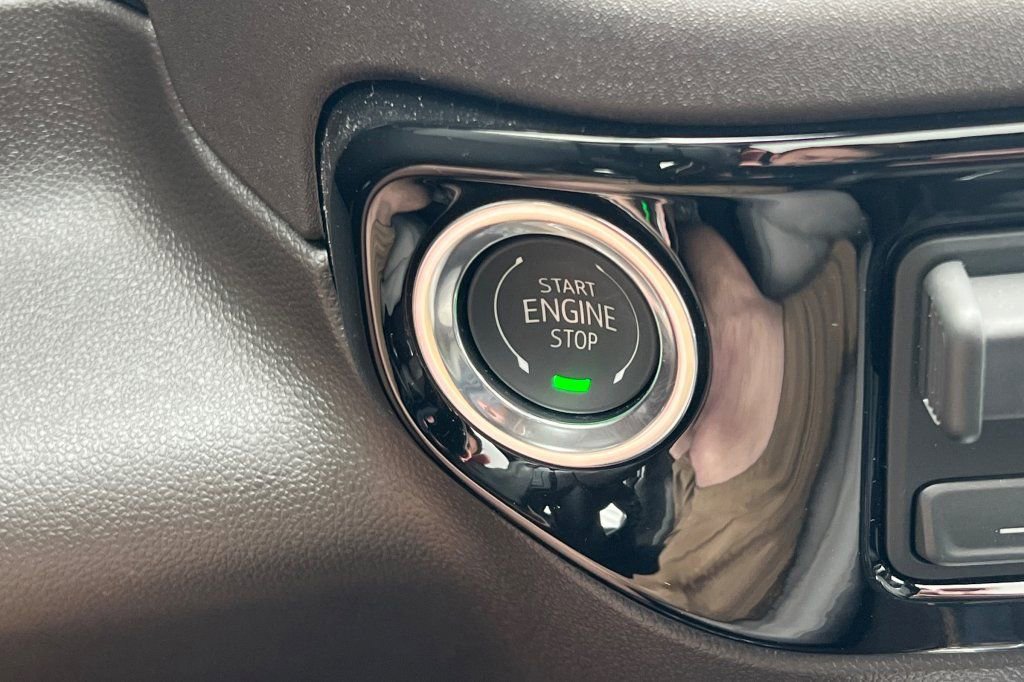 New 2026 GMC Sierra 1500 SLT image 19