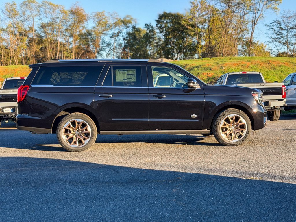 New 2027 Ford Expedition Max King Ranch AWD/4WD image 3