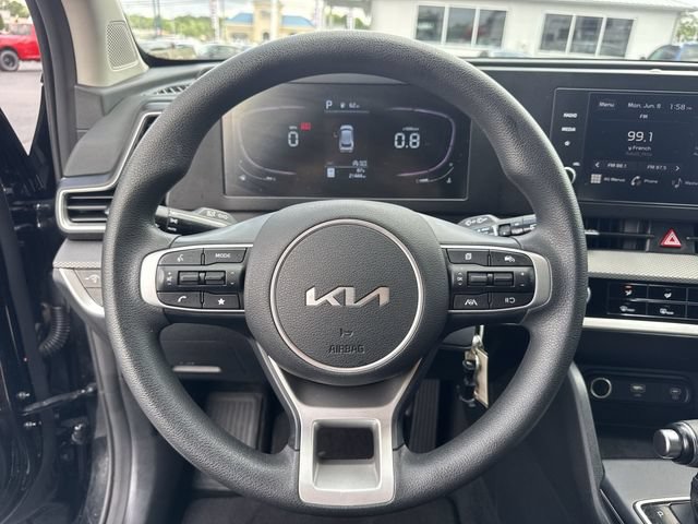 Used 2023 Kia Sportage LX FWD image 19