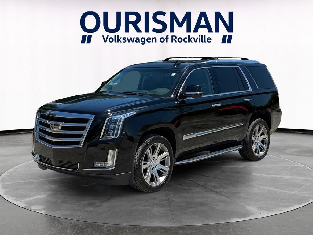 Used 2017 Cadillac Escalade Luxury AWD/4WD image 2