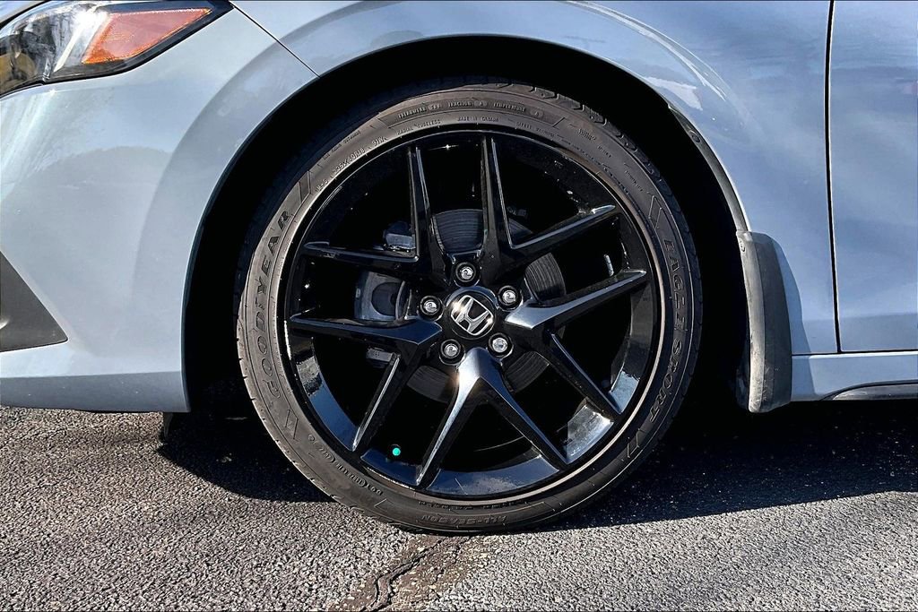 Used 2022 Honda Civic Sport image 9