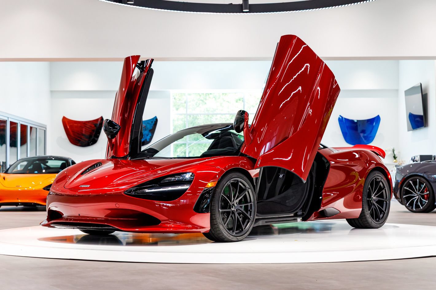 Used 2027 McLaren 750S Spider RWD image 43