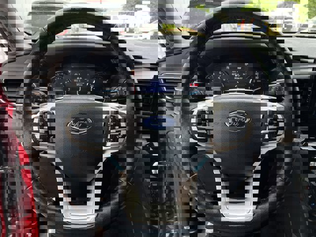 Used 2021 Ford Explorer Limited w/ Equipment Group 301A image 14