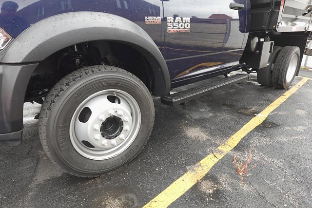 Used 2016 RAM 5500 Tradesman w/ Power Accessory Group image 28