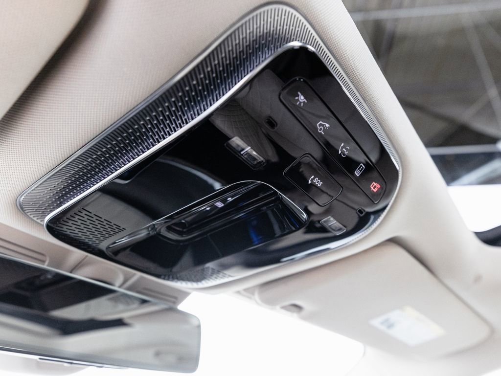 Used 2025 Mercedes-Benz S 580e 4MATIC Sedan image 24