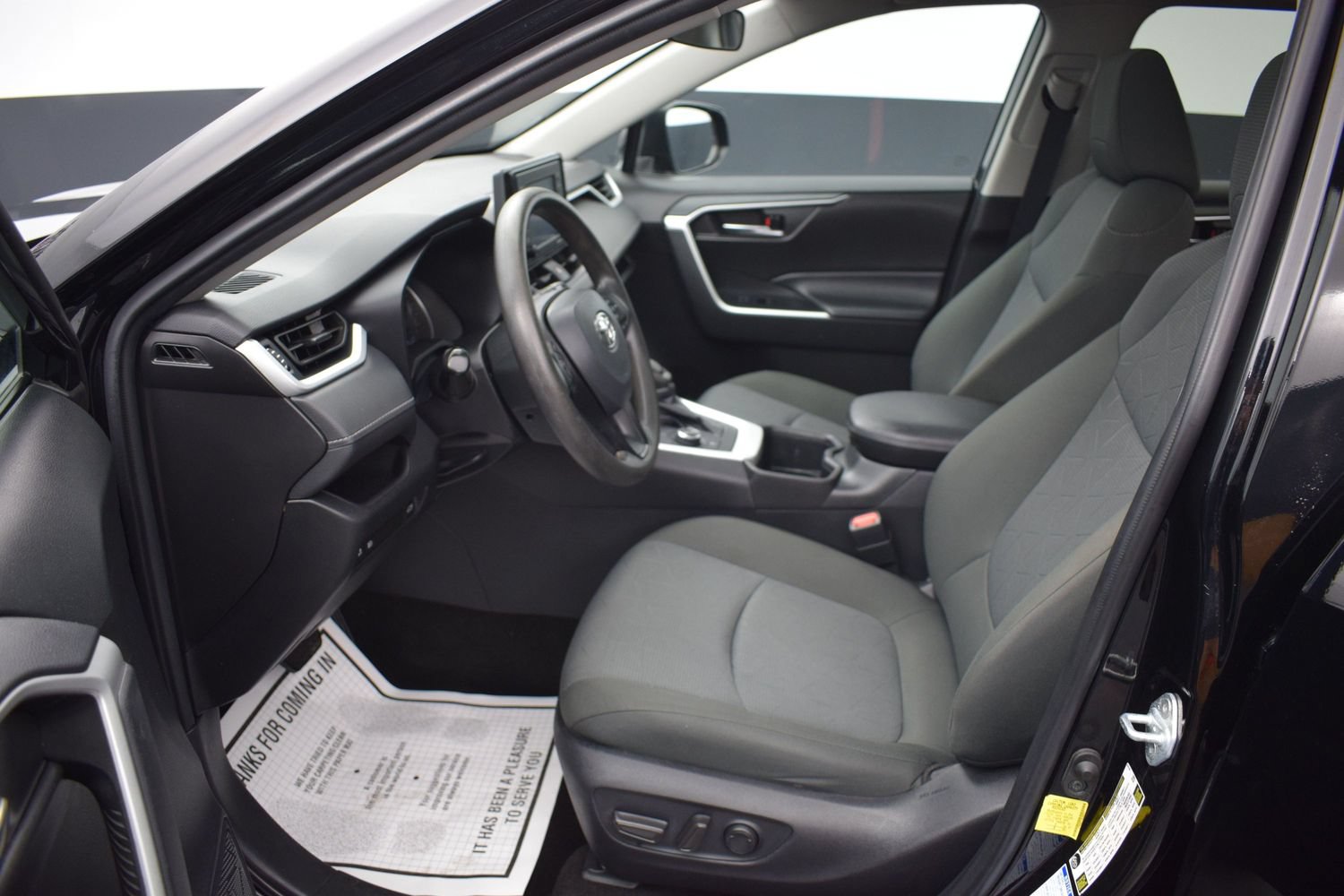 Used 2022 Toyota RAV4 XLE w/ Convenience Package AWD/4WD image 14