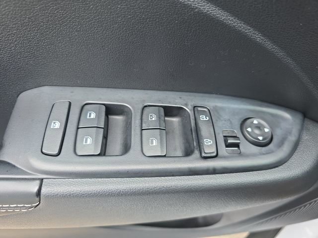 Certified 2023 Hyundai Venue Limited w/ Cargo Package image 39