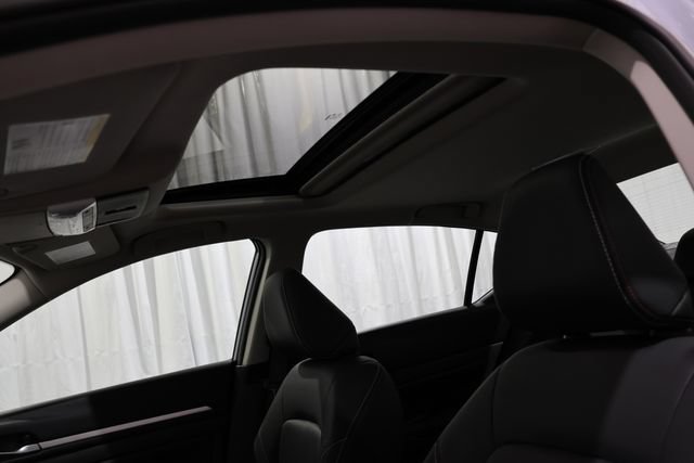 New 2026 Nissan Altima 2.5 SR w/ SR Premium Package FWD image 29