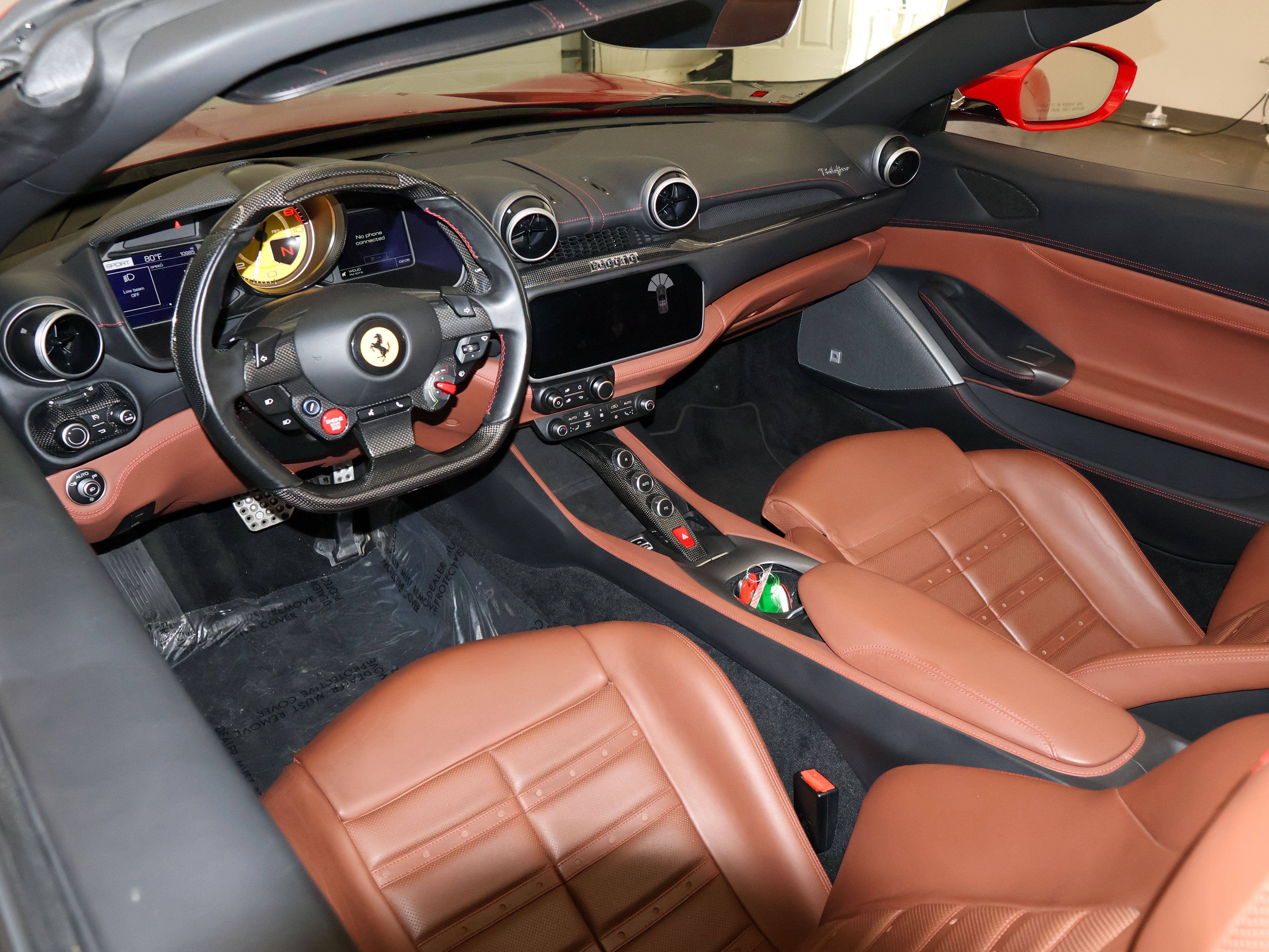 Used 2019 Ferrari Portofino RWD image 24
