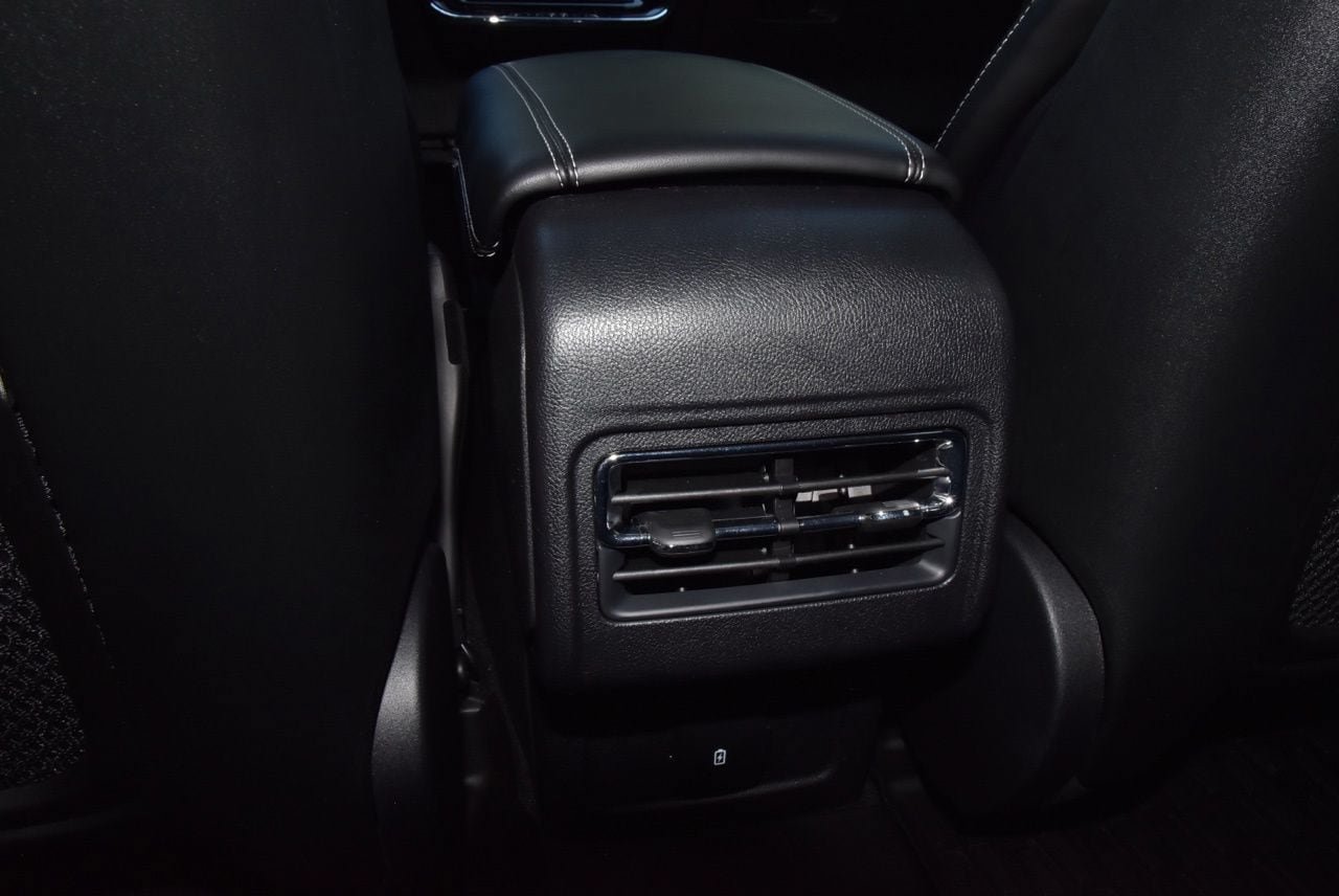 Certified 2024 Lincoln Corsair Grand Touring AWD/4WD image 18